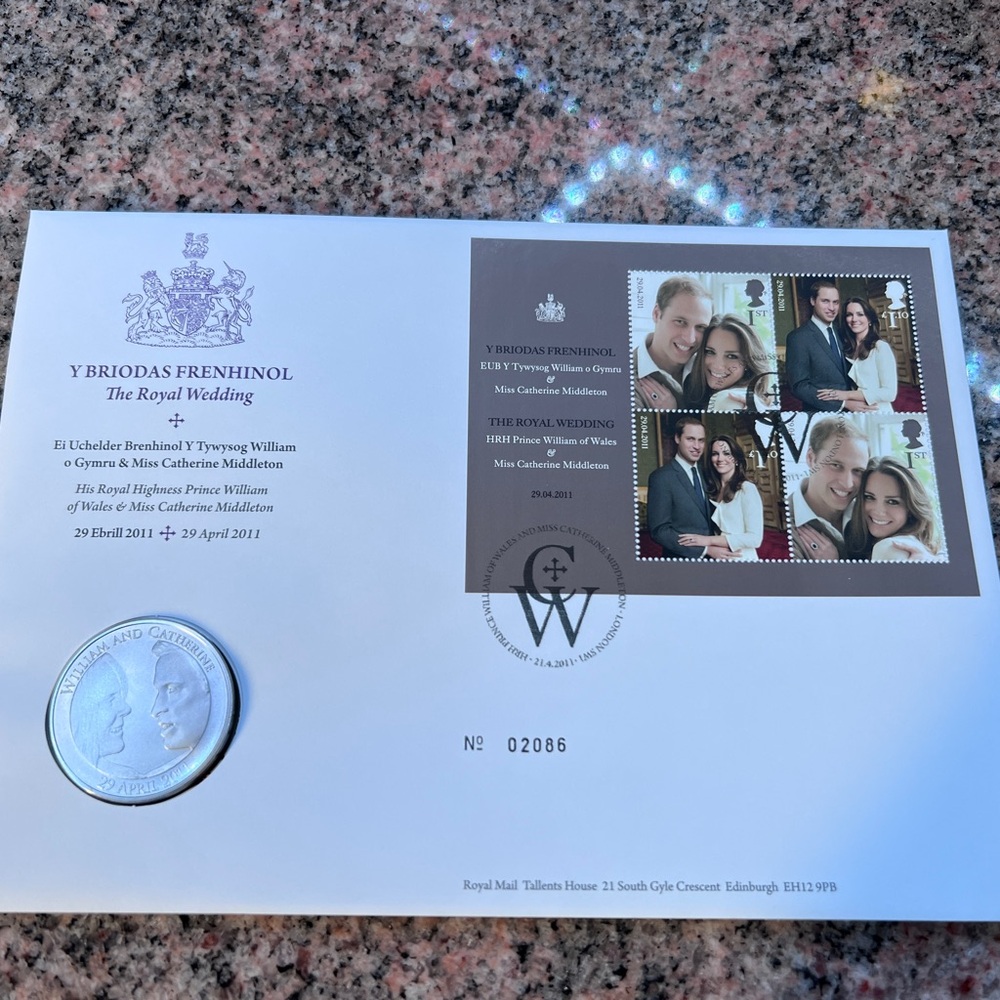 1st Day  Cover , Royal Wedding Commemorative Stamp and  £5 coin set